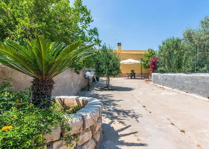 Casale Siculo Tatil Evi *